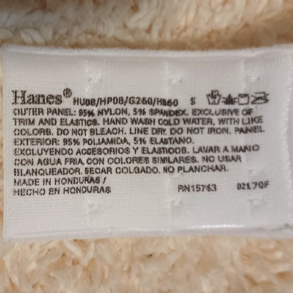 NWT~Hanes' Comfort-Flex Fit Women's Oh So Light Wireless Bra w/ Comfort Foam - Picture 2 of 6